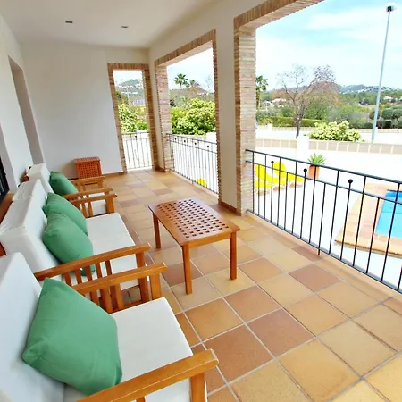 Maite - Spacious With Views And Private Pool In וילה